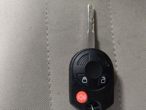 Used 2013 Ford Escape SE image 32