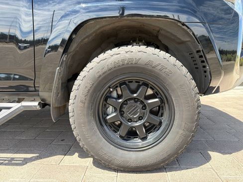 Used 2023 Toyota 4Runner TRD Off-Road Premium w/ Moonroof Package AWD/4WD image 8