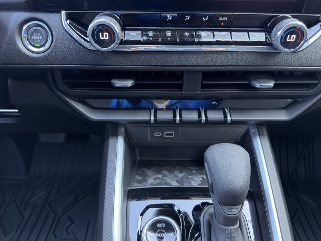 New 2026 Chevrolet Colorado Trail Boss AWD/4WD image 13