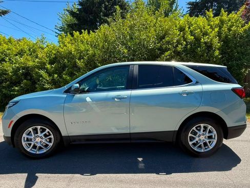 Used 2022 Chevrolet Equinox LT FWD image 16