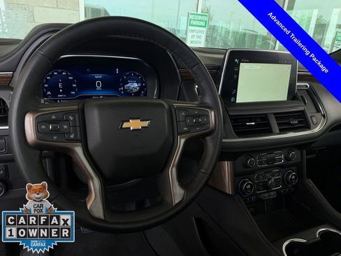 Used 2024 Chevrolet Suburban High Country AWD/4WD image 13