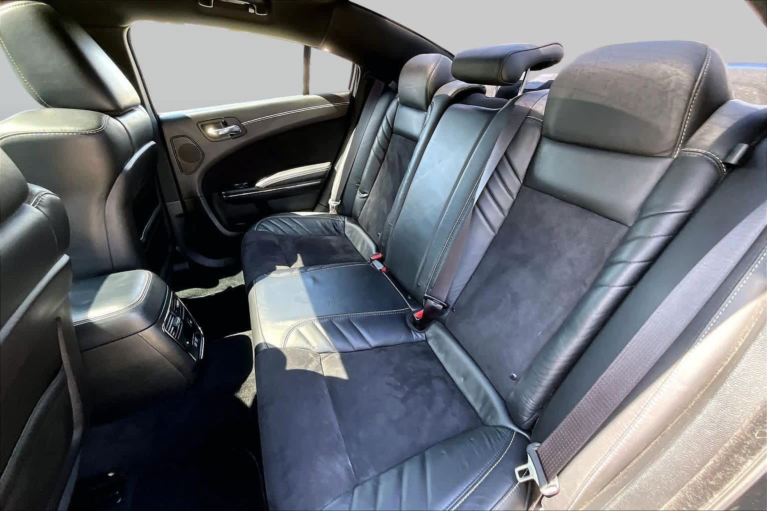 Used 2023 Dodge Charger SRT Hellcat w/ Harman/Kardon Audio Group RWD image 17