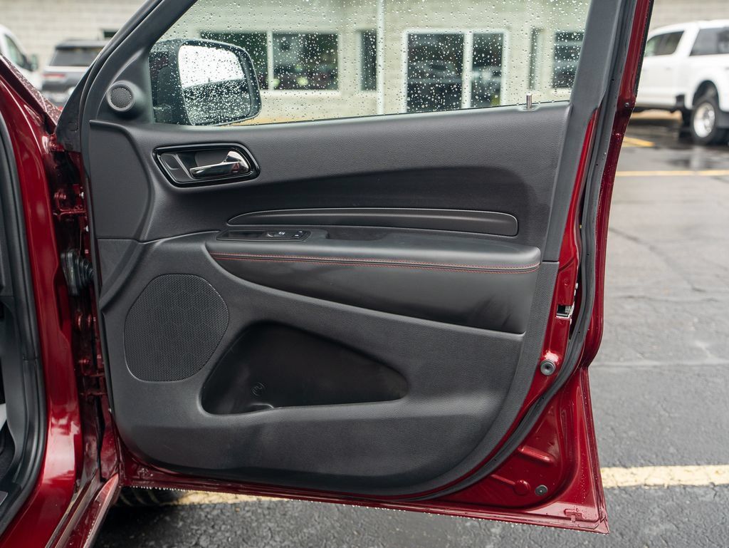 Used 2025 Dodge Durango R/T AWD/4WD image 13
