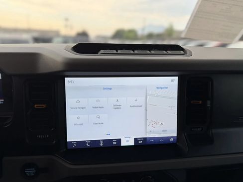 Used 2023 Ford Bronco Badlands AWD/4WD image 32
