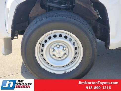 Used 2025 Toyota Tacoma SR image 12