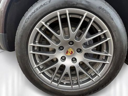 Used 2017 Porsche Cayenne image 11