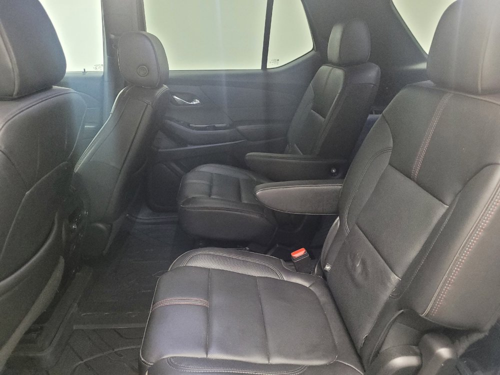 Used 2022 Chevrolet Traverse RS FWD image 18