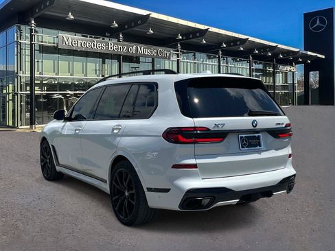 Used 2024 BMW X7 xDrive40i w/ Executive Package AWD/4WD image 5