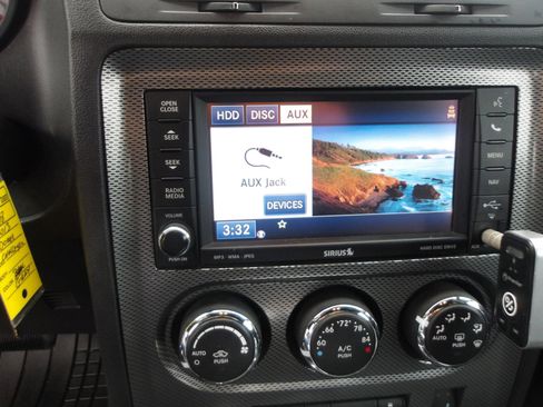 Used 2013 Dodge Challenger R/T image 16