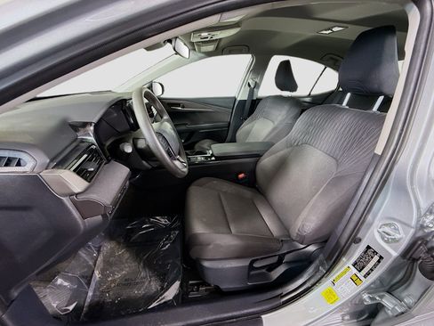 Used 2025 Toyota Camry LE FWD image 22