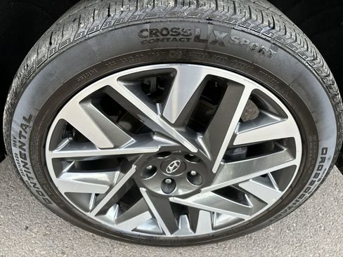 Used 2023 Hyundai Santa Fe Calligraphy w/ Cargo Package image 4