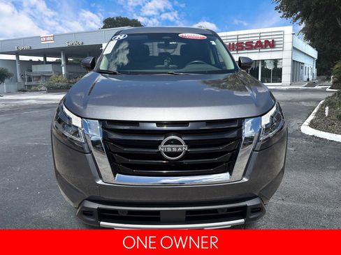 Certified 2024 Nissan Pathfinder SL FWD image 8