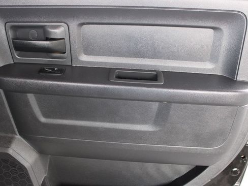 Used 2012 RAM 2500 ST w/ Chrome Accents Group AWD/4WD image 17