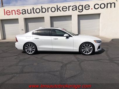 Used 2019 Volvo S60 T5 Momentum w/ Premium Package