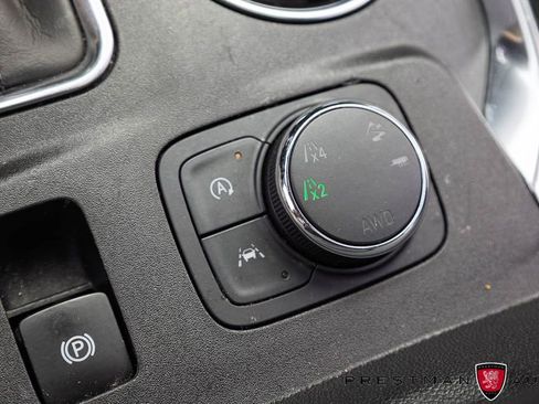 Used 2022 Chevrolet Traverse High Country w/ LPO, Floor Liner Package AWD/4WD image 40