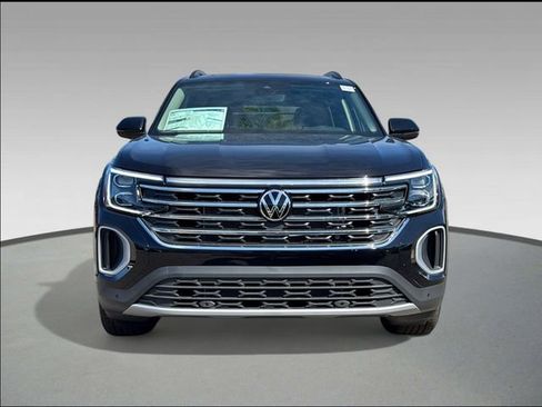 New 2026 Volkswagen Atlas SE image 2