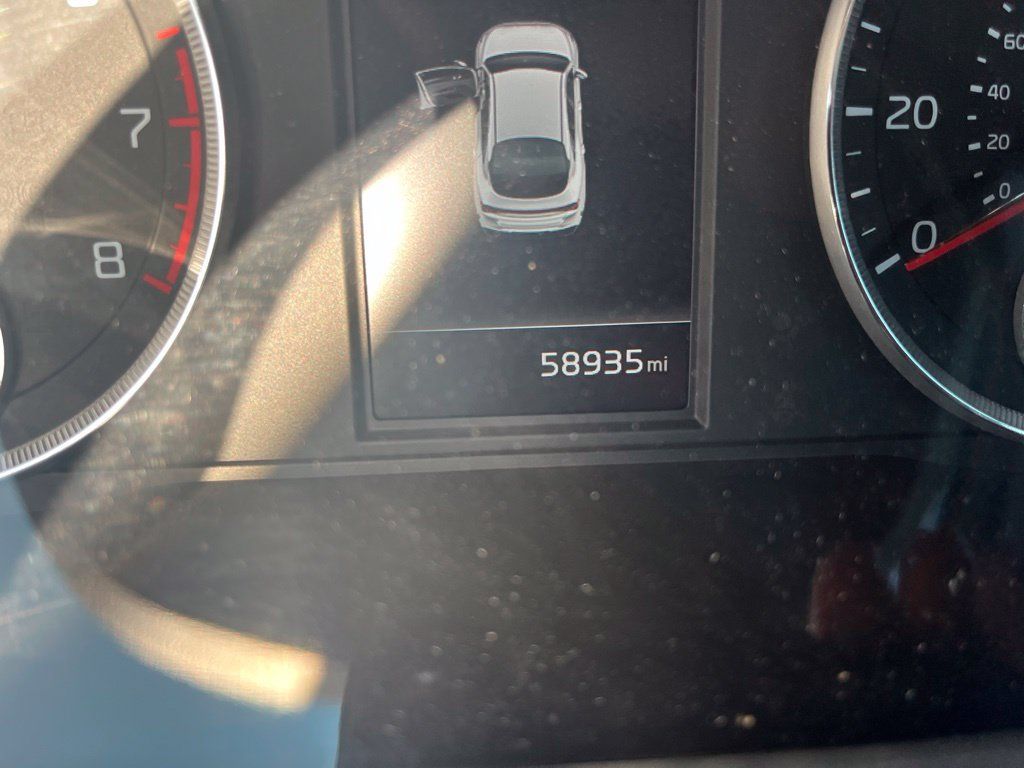 Used 2022 Kia K5 LXS FWD image 4