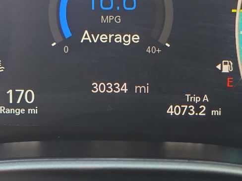 Certified 2024 Chrysler Pacifica Touring-L image 2