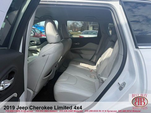 Used 2019 Jeep Cherokee Limited AWD/4WD image 11