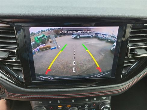 Used 2024 Dodge Durango GT image 22