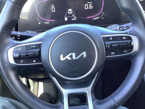 Used 2024 Kia Sportage EX image 46