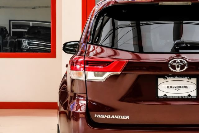 Used 2019 Toyota Highlander XLE FWD image 54