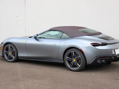 Certified 2024 Ferrari Roma Spider RWD image 23