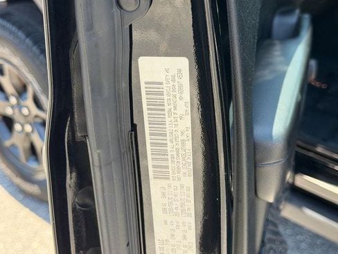 Used 2020 Jeep Wrangler Sport AWD/4WD image 22