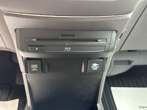 Used 2018 Honda Odyssey Elite image 32