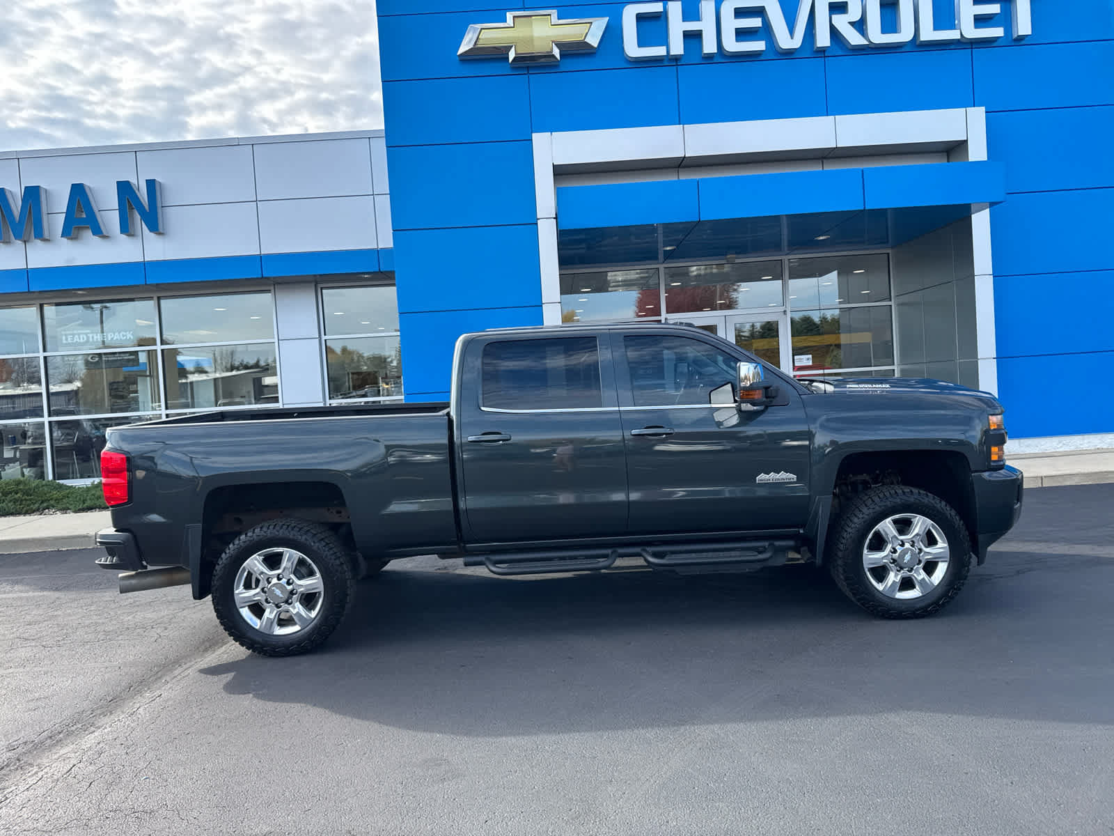 Used 2017 Chevrolet Silverado 2500 High Country w/ Duramax Plus Package AWD/4WD image 3