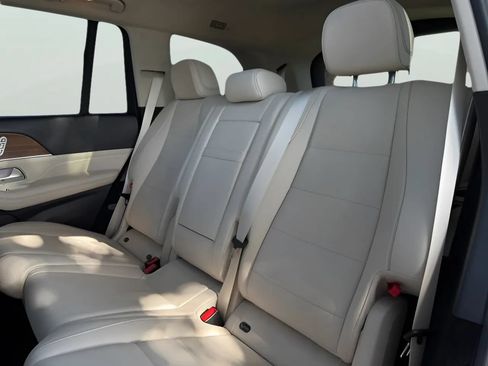 Used 2022 Mercedes-Benz GLS 450 4MATIC image 17