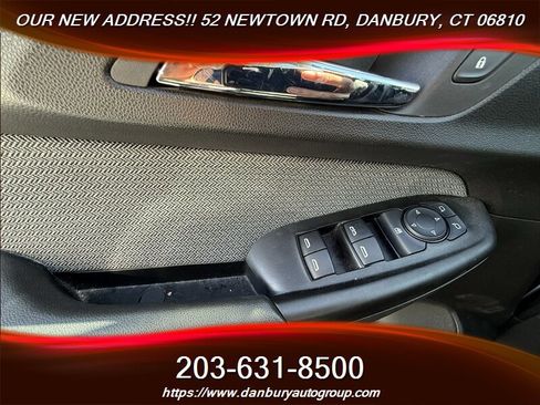 Used 2022 Chevrolet TrailBlazer LT w/ Convenience Package AWD/4WD image 13