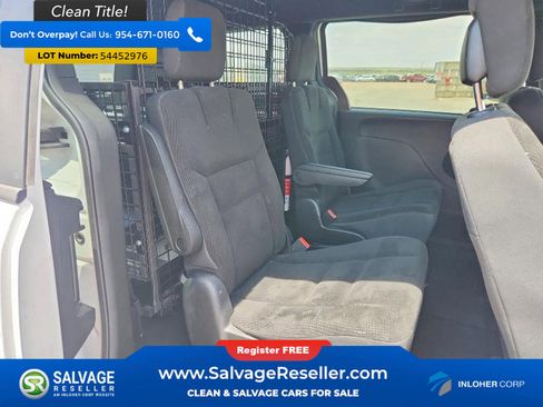Used 2019 Dodge Grand Caravan SE FWD image 15