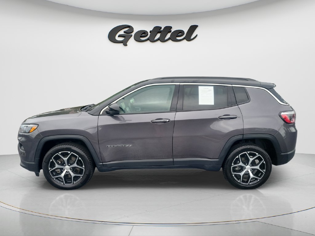 Used 2024 Jeep Compass Limited AWD/4WD image 8