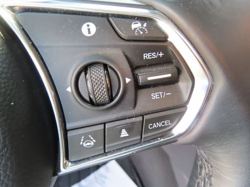 Used 2023 Acura MDX SH-AWD w/ Technology Package image 20