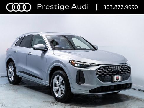 Used 2025 Audi Q5 Premium w/ Convenience Package AWD/4WD image 9