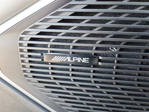 Used 2024 Jeep Wagoneer Series II image 19