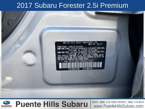 Used 2017 Subaru Forester 2.5i Premium w/ All-Weather Package AWD/4WD image 1