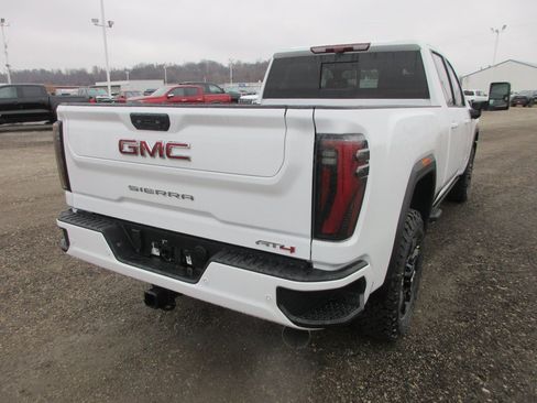 New 2026 GMC Sierra 3500 AT4 image 5