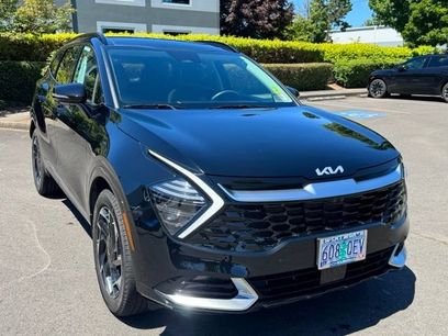 Used 2025 Kia Sportage SX