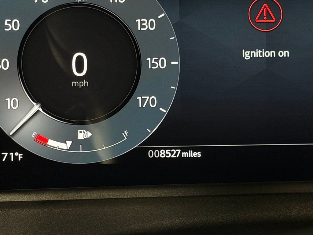 Used 2024 Land Rover Range Rover Velar Dynamic SE AWD/4WD image 16