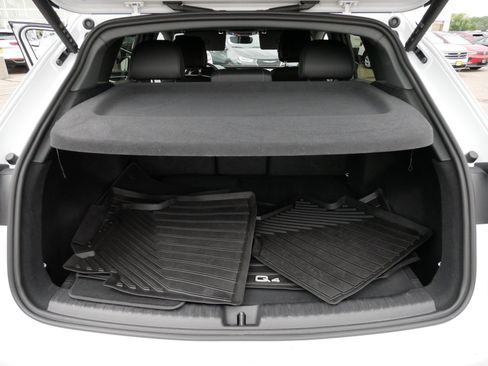 Used 2023 Audi Q4 e-tron Premium Plus w/ Premium Plus AWD/4WD image 17