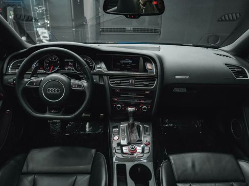 Used 2013 Audi RS 5 Coupe w/ Audi MMI Navigation Plus Pkg image 40