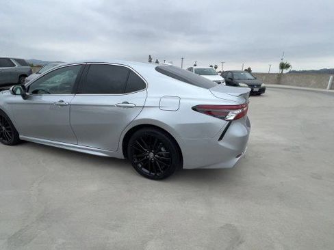 Used 2023 Toyota Camry XSE image 6