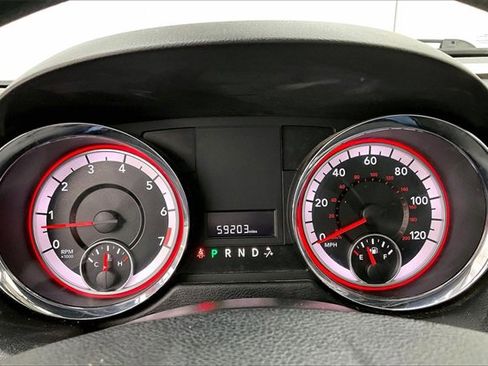 Used 2017 Dodge Grand Caravan SE image 24