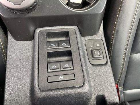 Used 2025 Ford Bronco Badlands AWD/4WD image 36