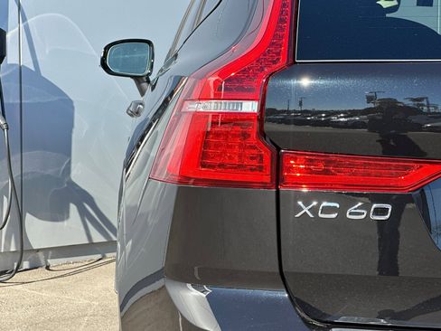 New 2025 Volvo XC60 T8 Ultra w/ Protection Package Premier image 31