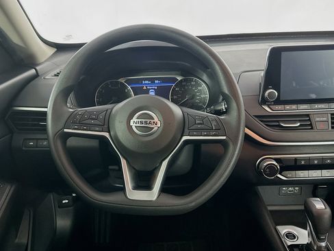 Used 2020 Nissan Altima 2.5 S FWD image 17