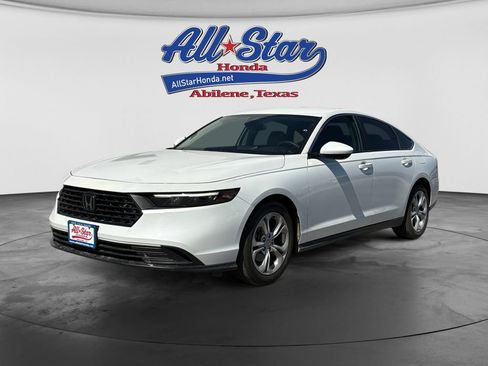 Used 2025 Honda Accord LX image 2