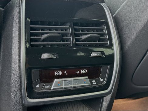 Used 2019 BMW X5 xDrive40i w/ Premium Package 2 image 17